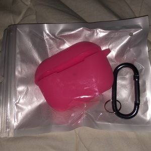 ❤️Air Pod Pro Case/Glow in the dark